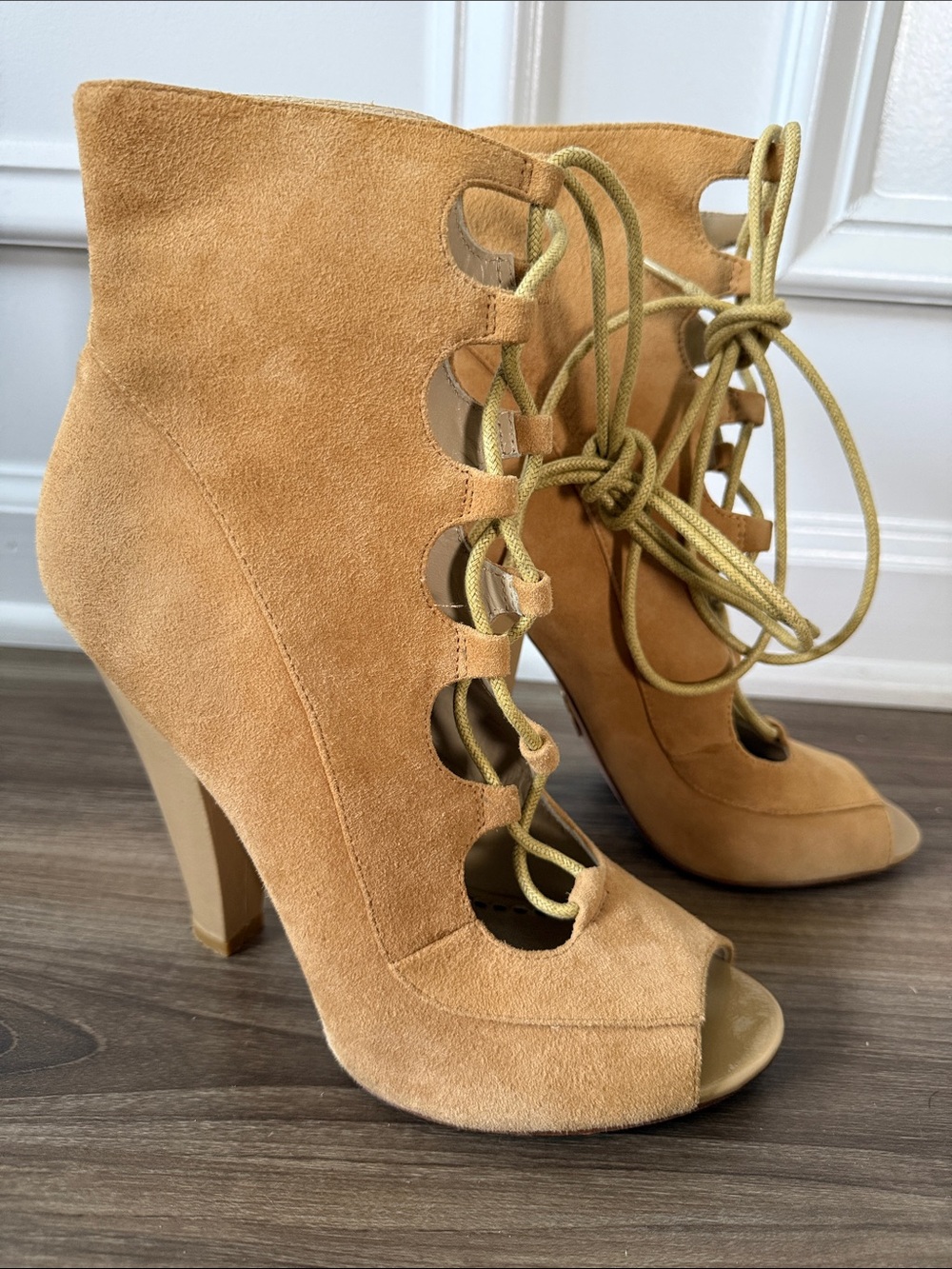 Bebe Lace-Up Unkle Boots Open Peep Toe Suede Shoes 8M